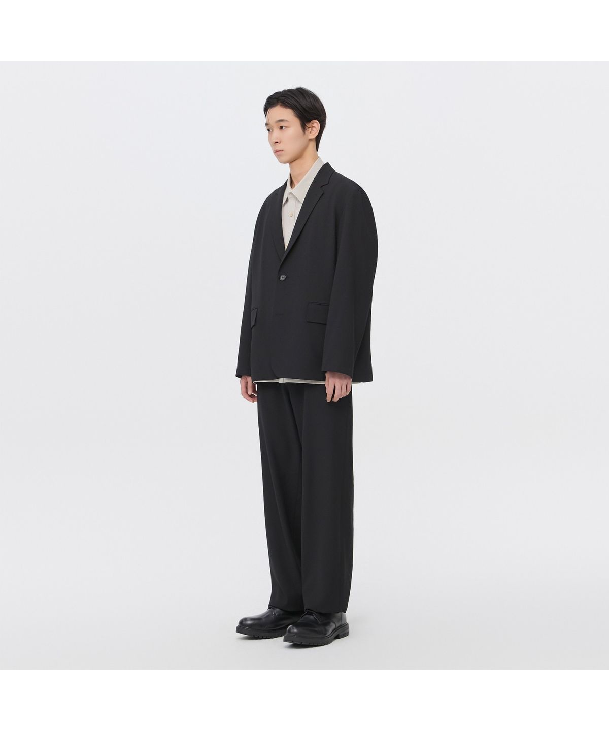 커스텀멜로우(CUSTOMELLOW) [Essentials] Black Loose Fit Setup Pants C9PAM26421BKX