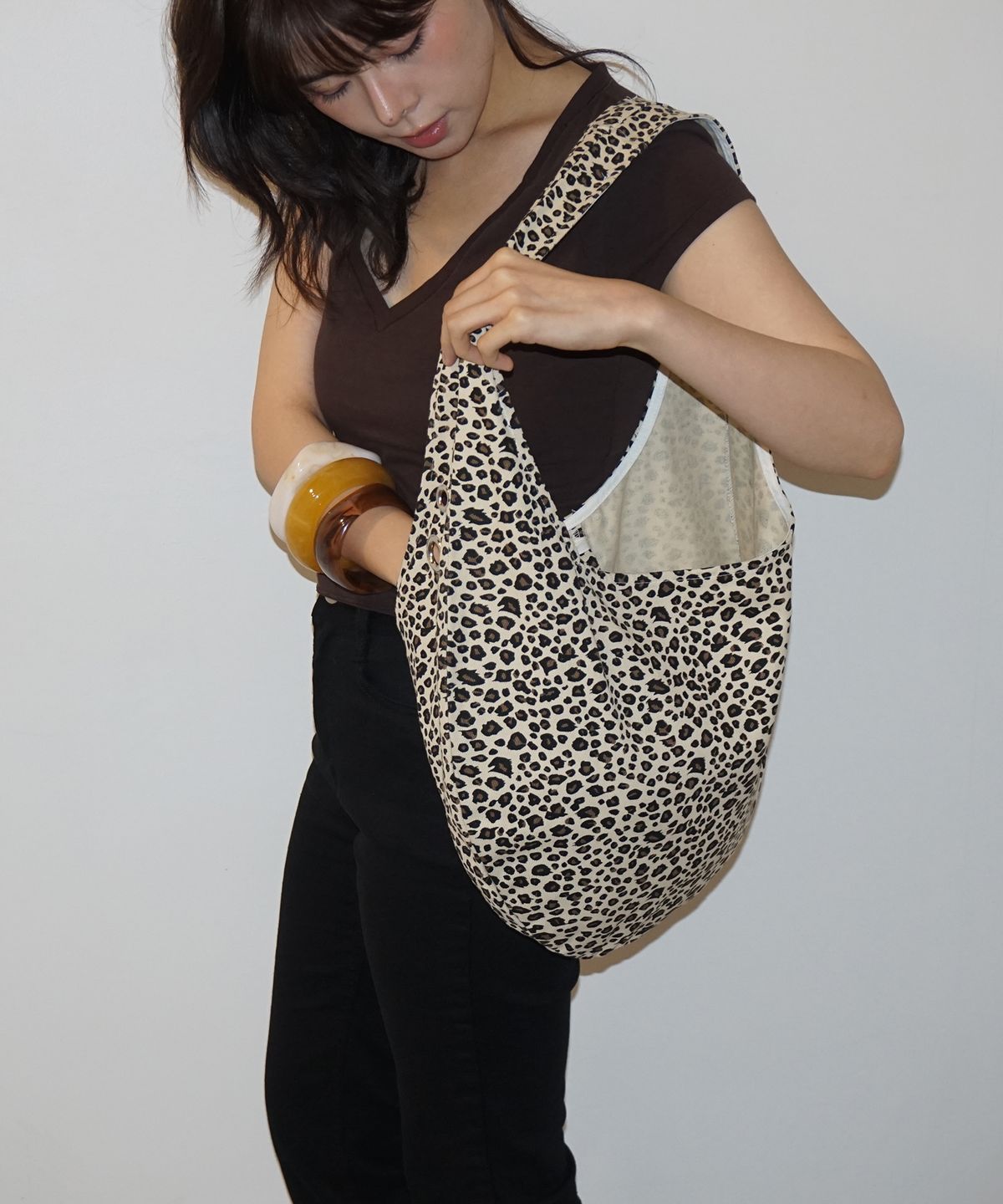 샐볼(SALBOL) FIG LEOPARD BAG [BEIGE]