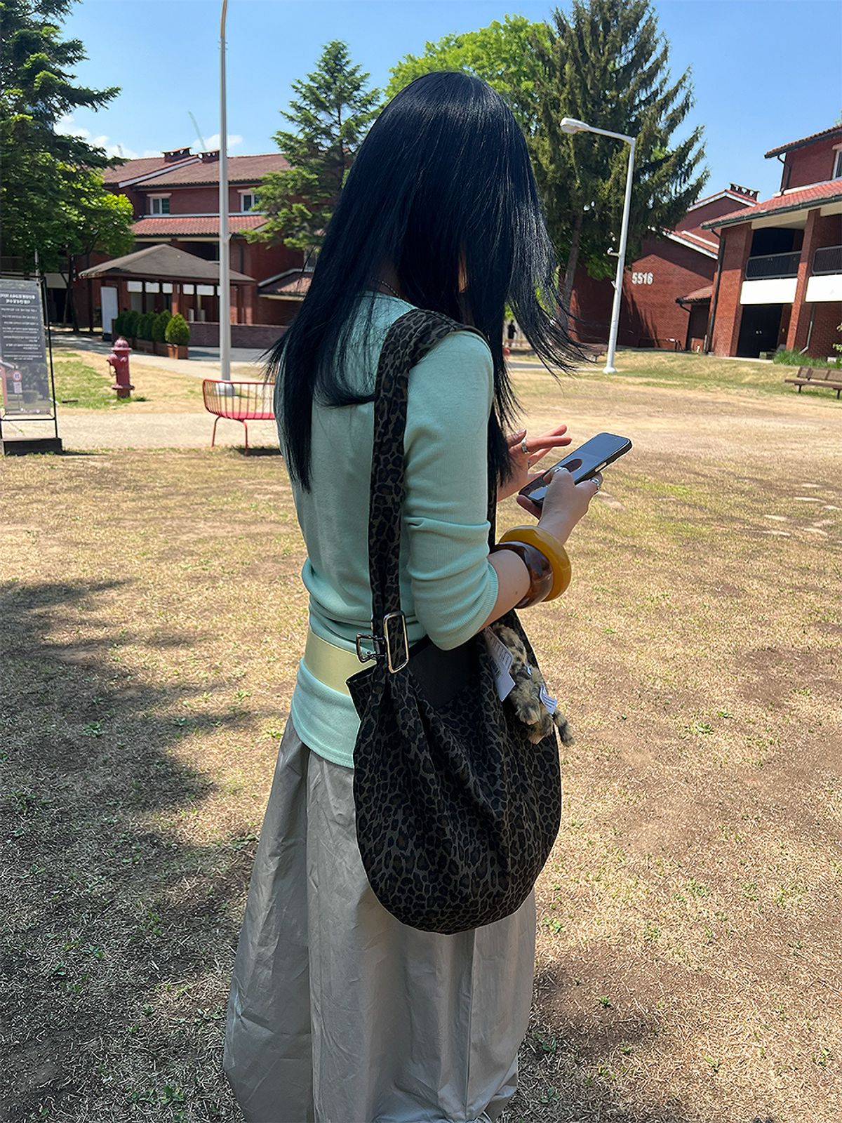 샐볼(SALBOL) FIG LEOPARD BAG [BROWN]