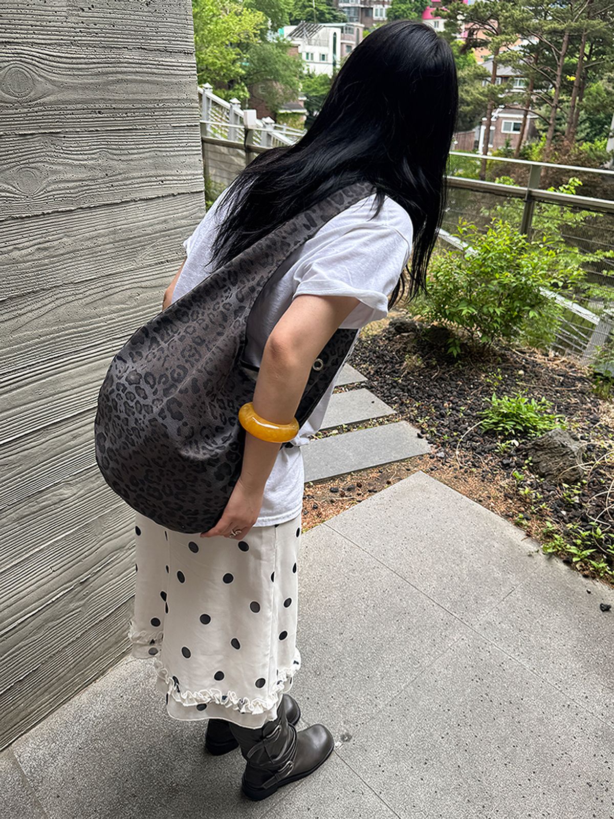 샐볼(SALBOL) FIG LEOPARD BAG [CHARCOAL BROWN]