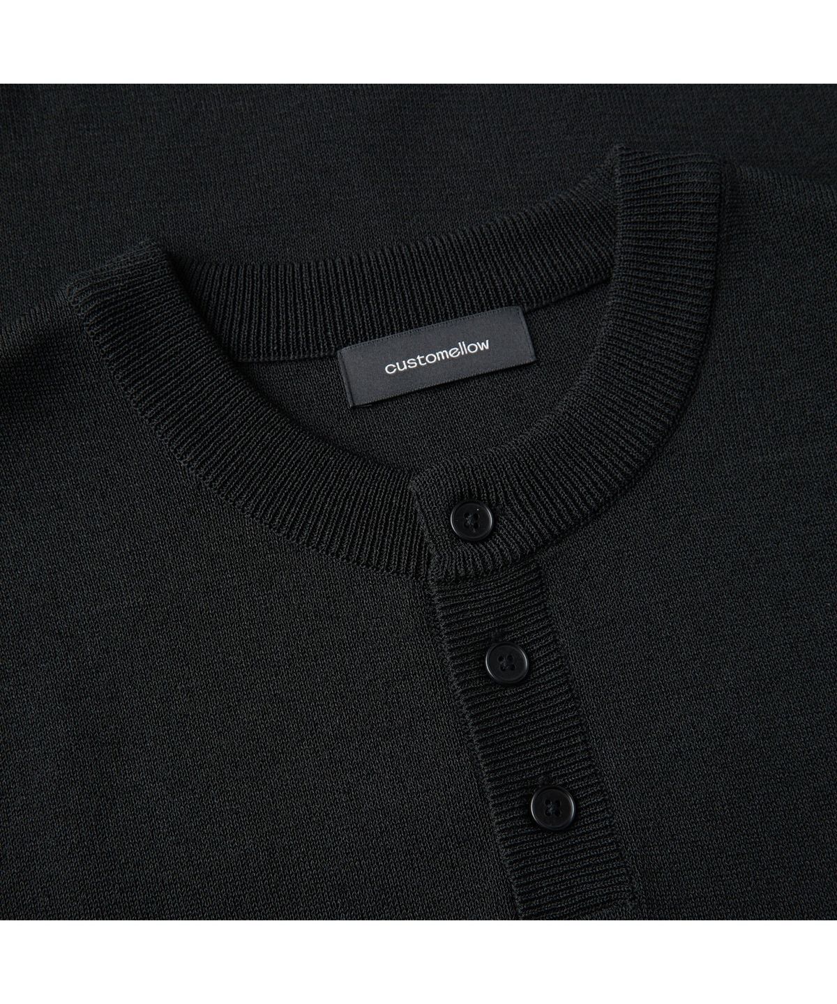 커스텀멜로우(CUSTOMELLOW) Black Henry Neck Half Sweater CWWAM26421BKX