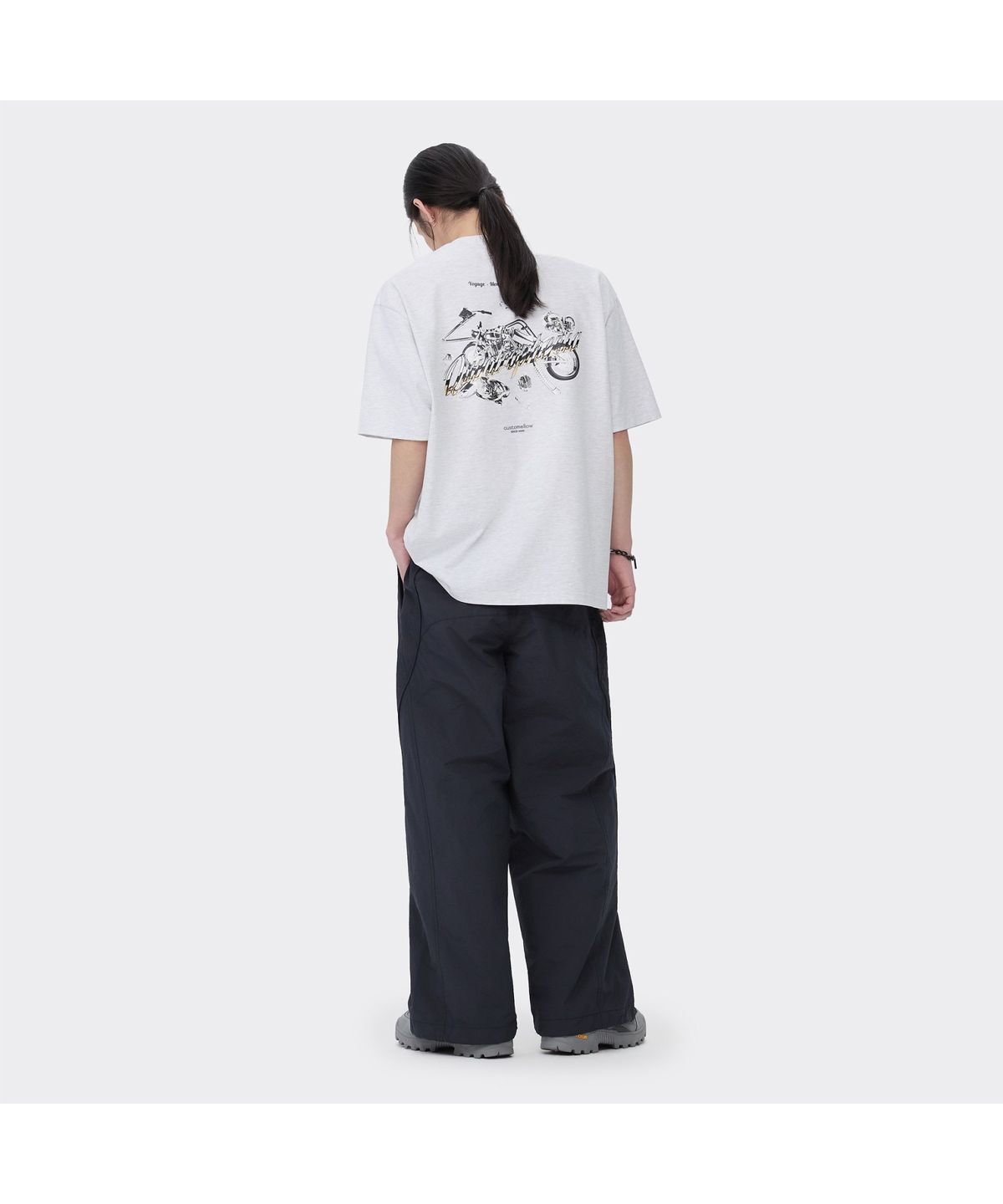 커스텀멜로우(CUSTOMELLOW) Grey Graphic T-shirt CWTAM26433GYX