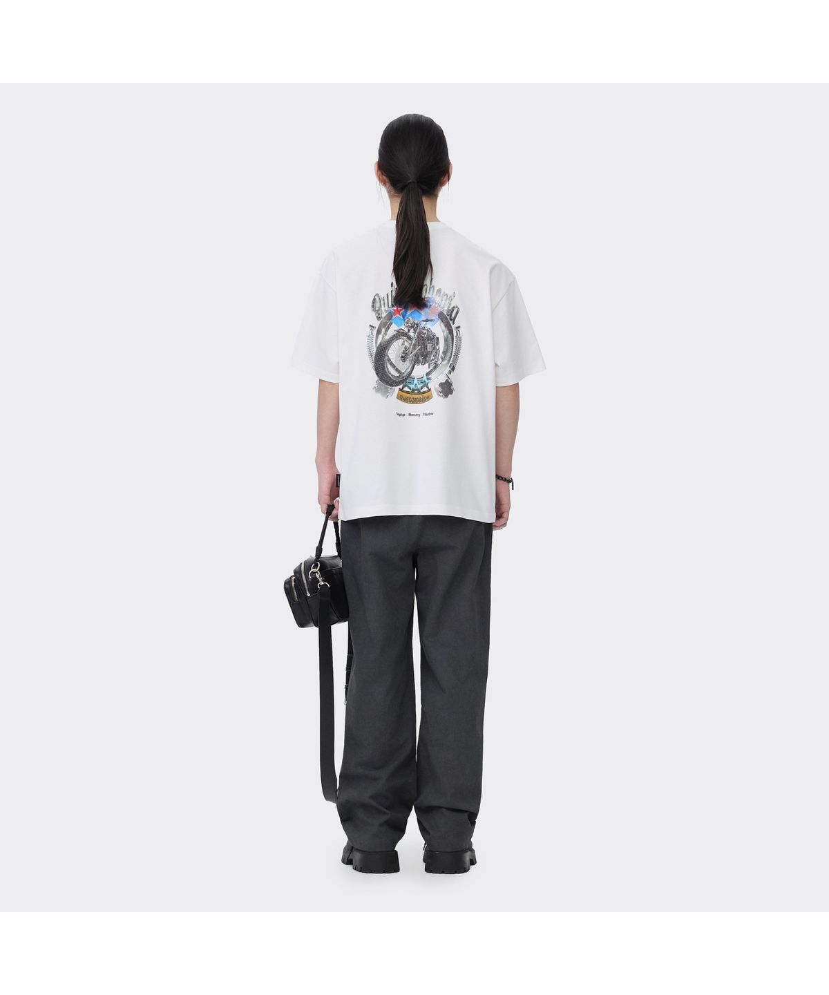 커스텀멜로우(CUSTOMELLOW) White Graphic T-shirt CWTAM26431WHX