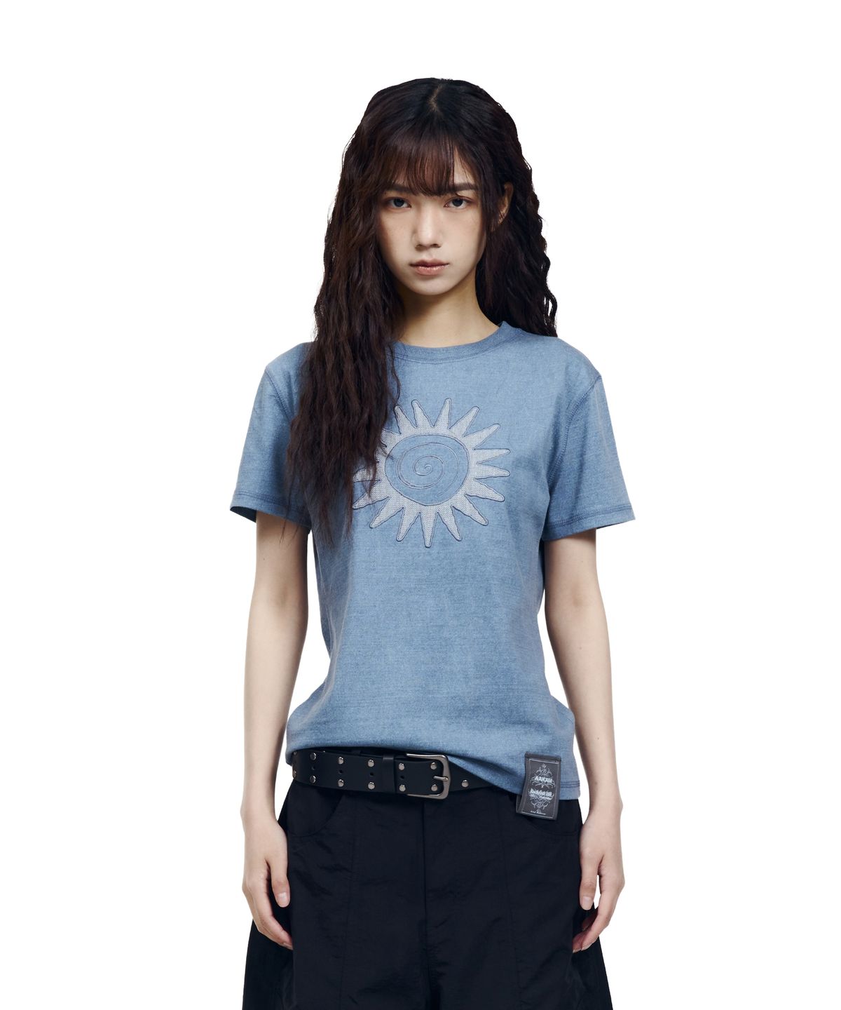 아캄(AAKAM) Washed Sun Patch Half Top (Blue)