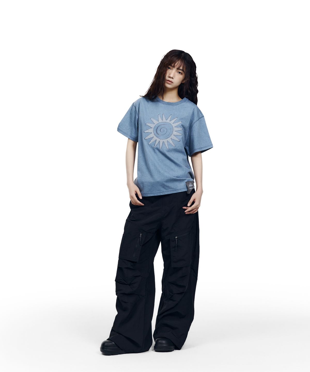 아캄(AAKAM) Washed Sun Patch Half Top (Blue)