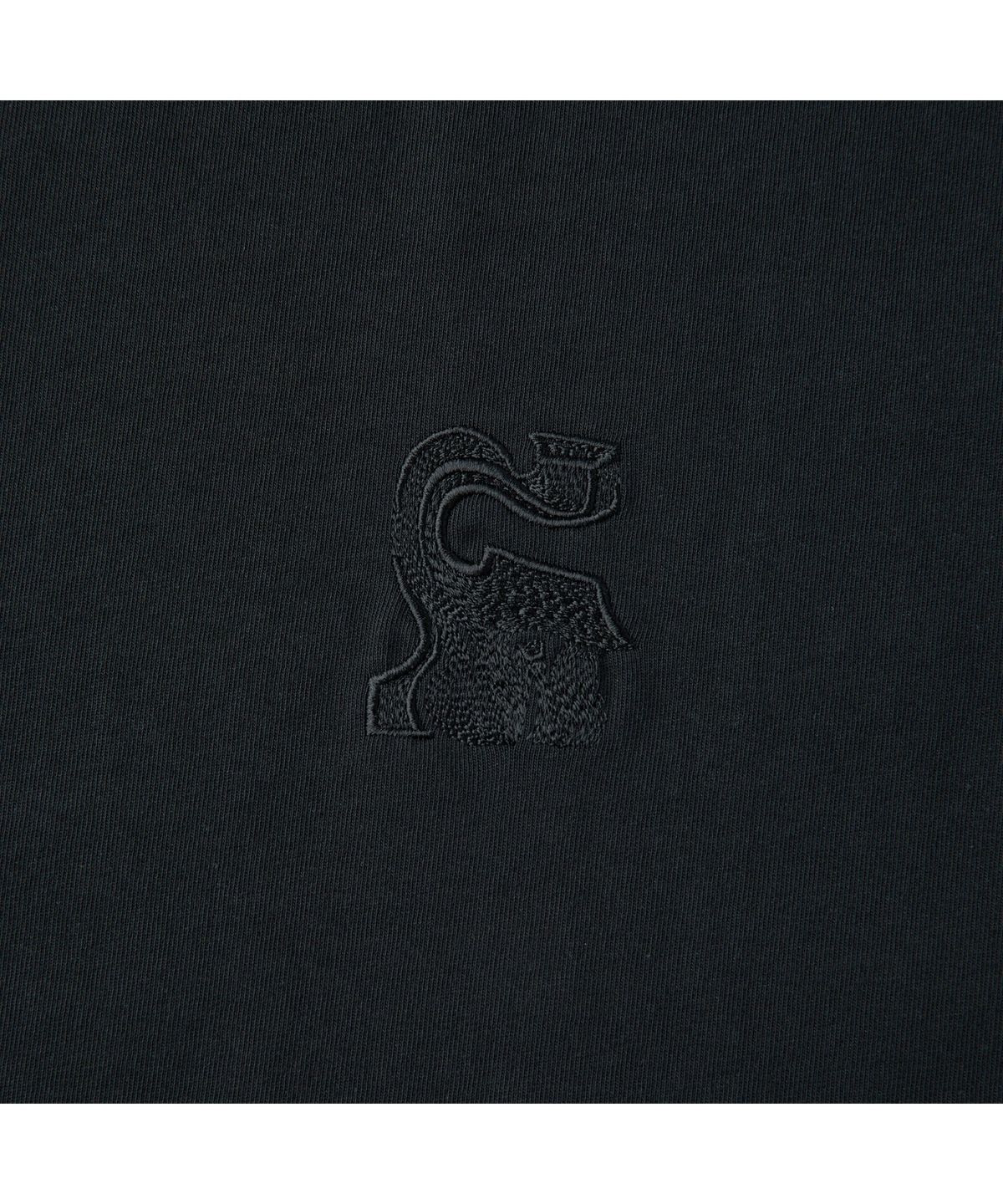 커스텀멜로우(CUSTOMELLOW) [Vincent] Black Graphic T-Shirt CWTAM26497BKX