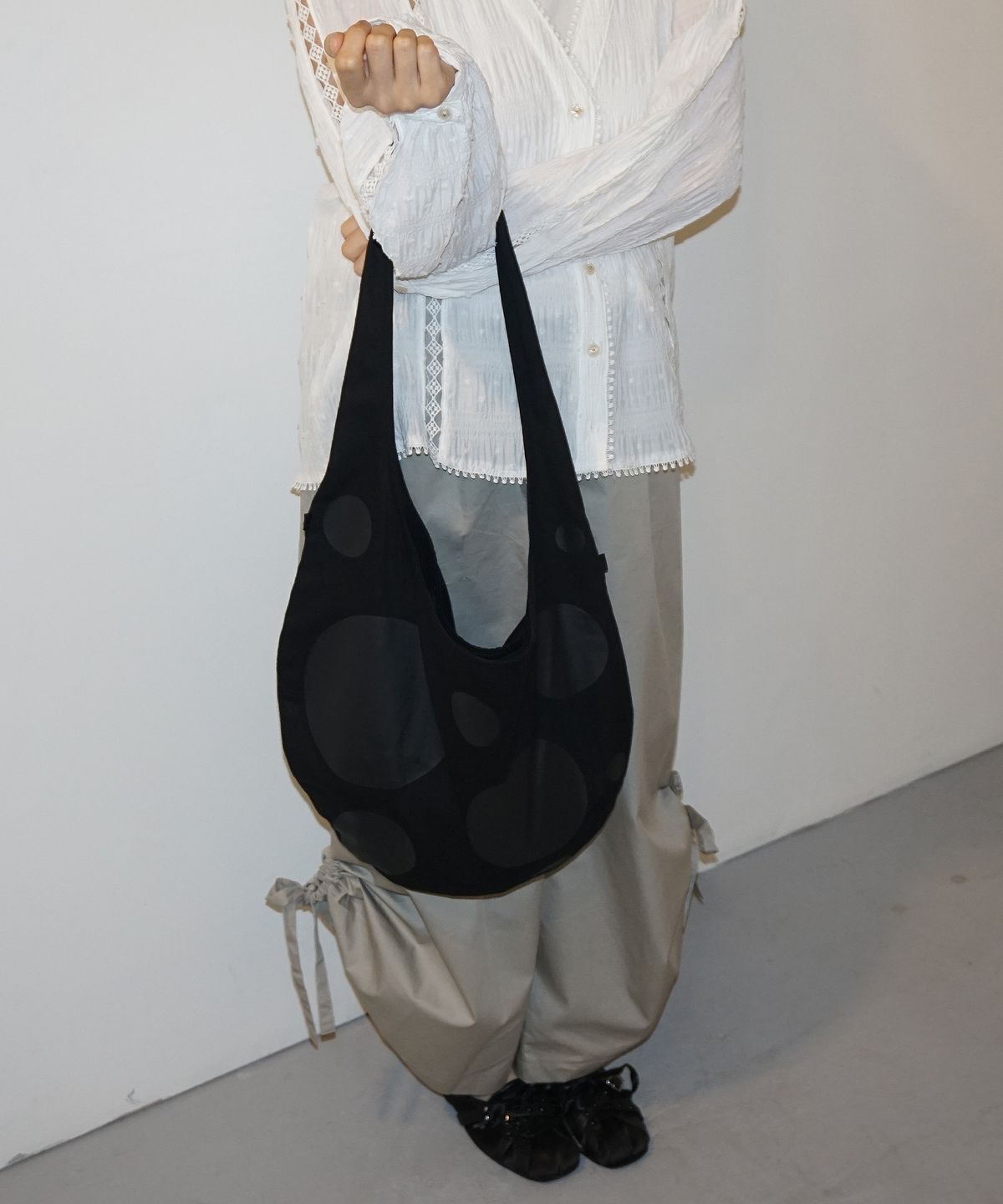 샐볼(SALBOL) FIG DOT BAG [BLACK]