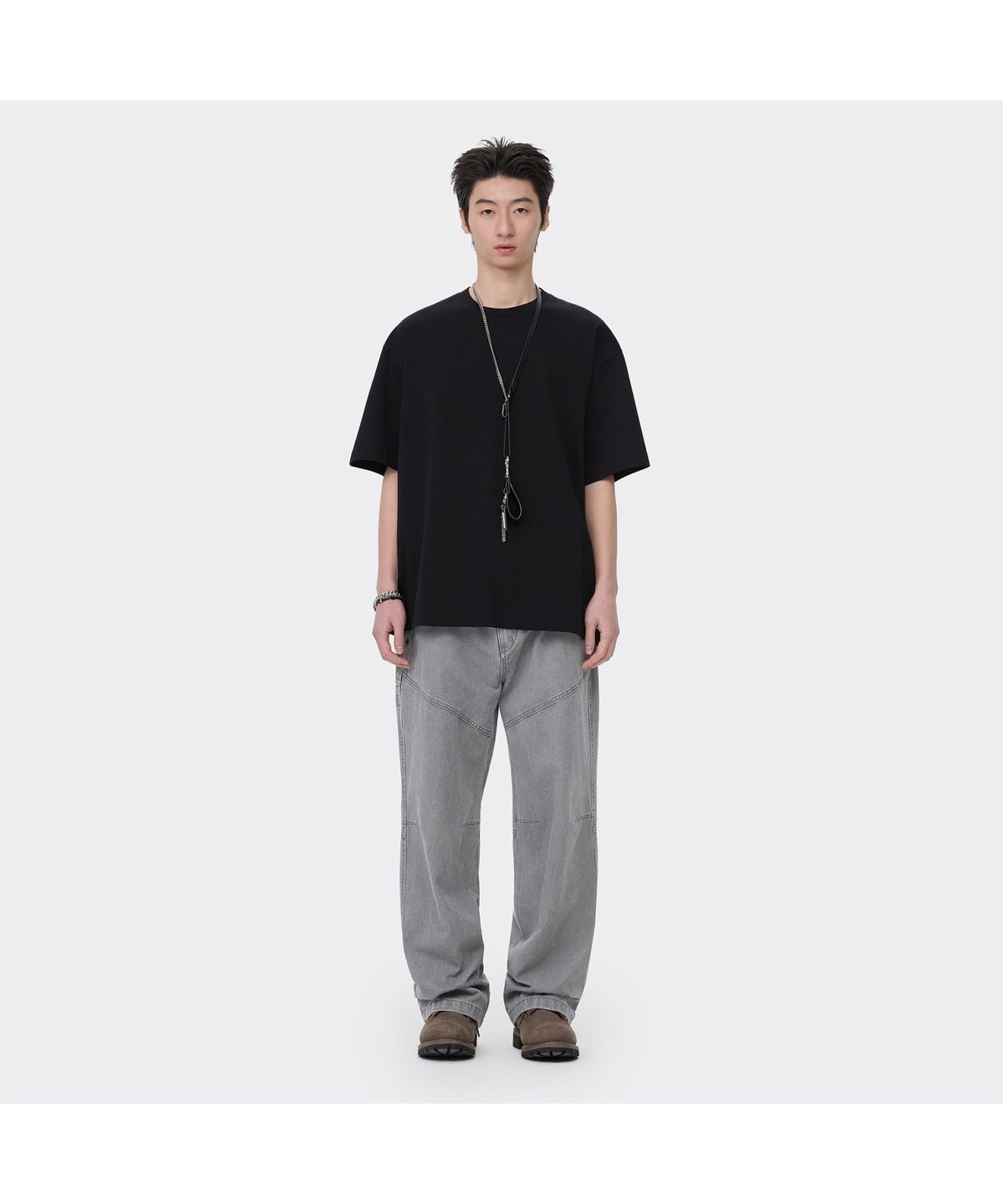 커스텀멜로우(CUSTOMELLOW) Black Graphic T-shirt CWTAM26434BKX