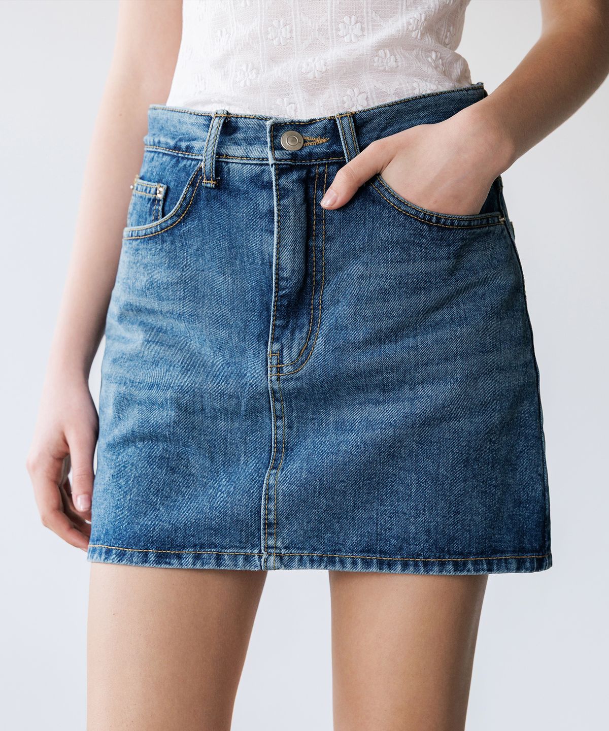 하이파이브(HYFVE) 코튼 미니 데님 치마 바지