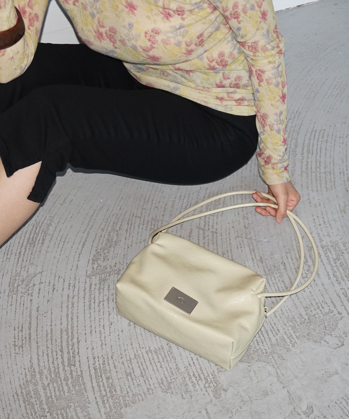 샐볼(SALBOL) COMPACT BAG [LEATHER LIGHT GREEN]
