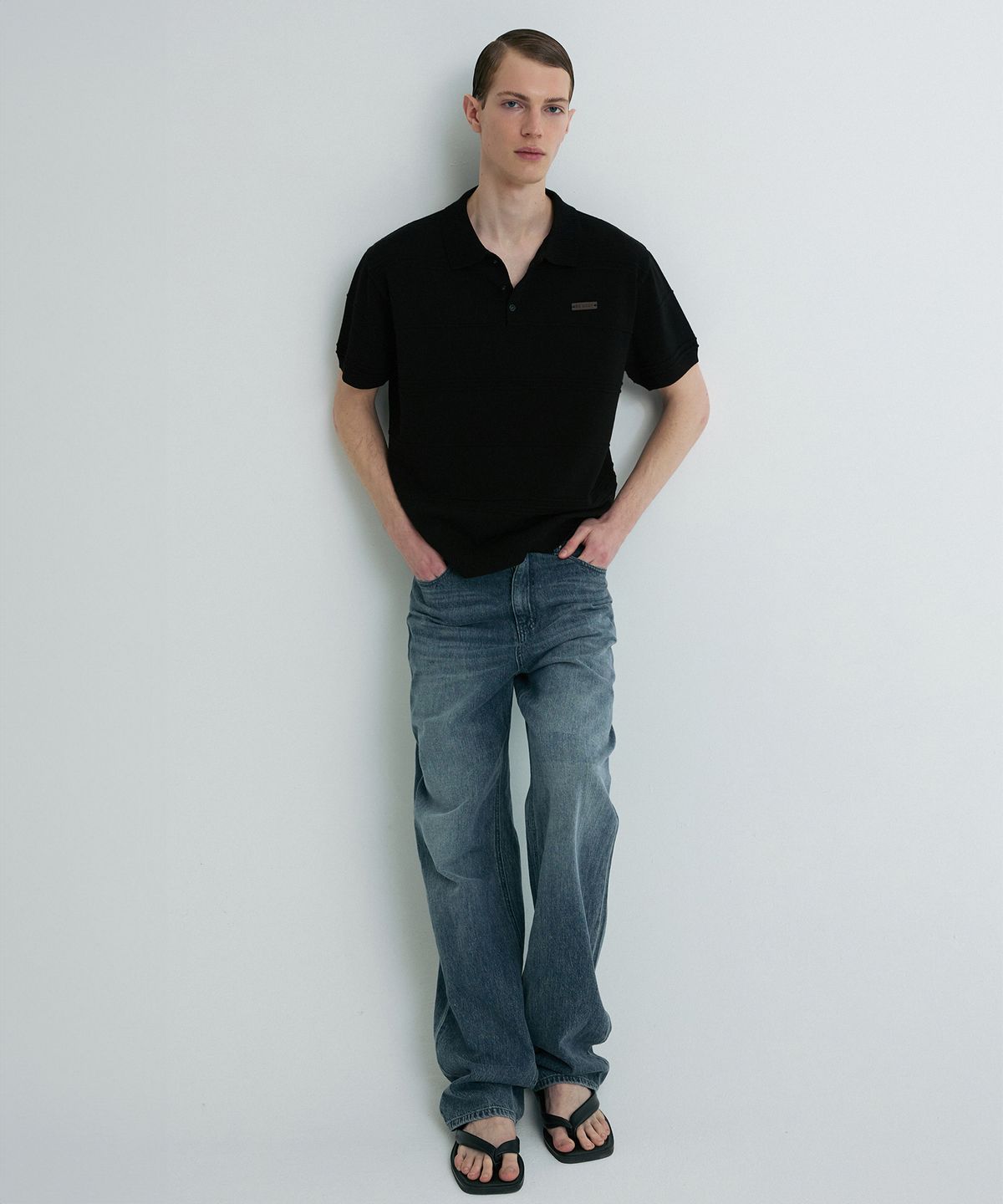 리이 맨(RERHEE MEN) RIBBED DETAIL KNIT POLO SHIRT BLACK