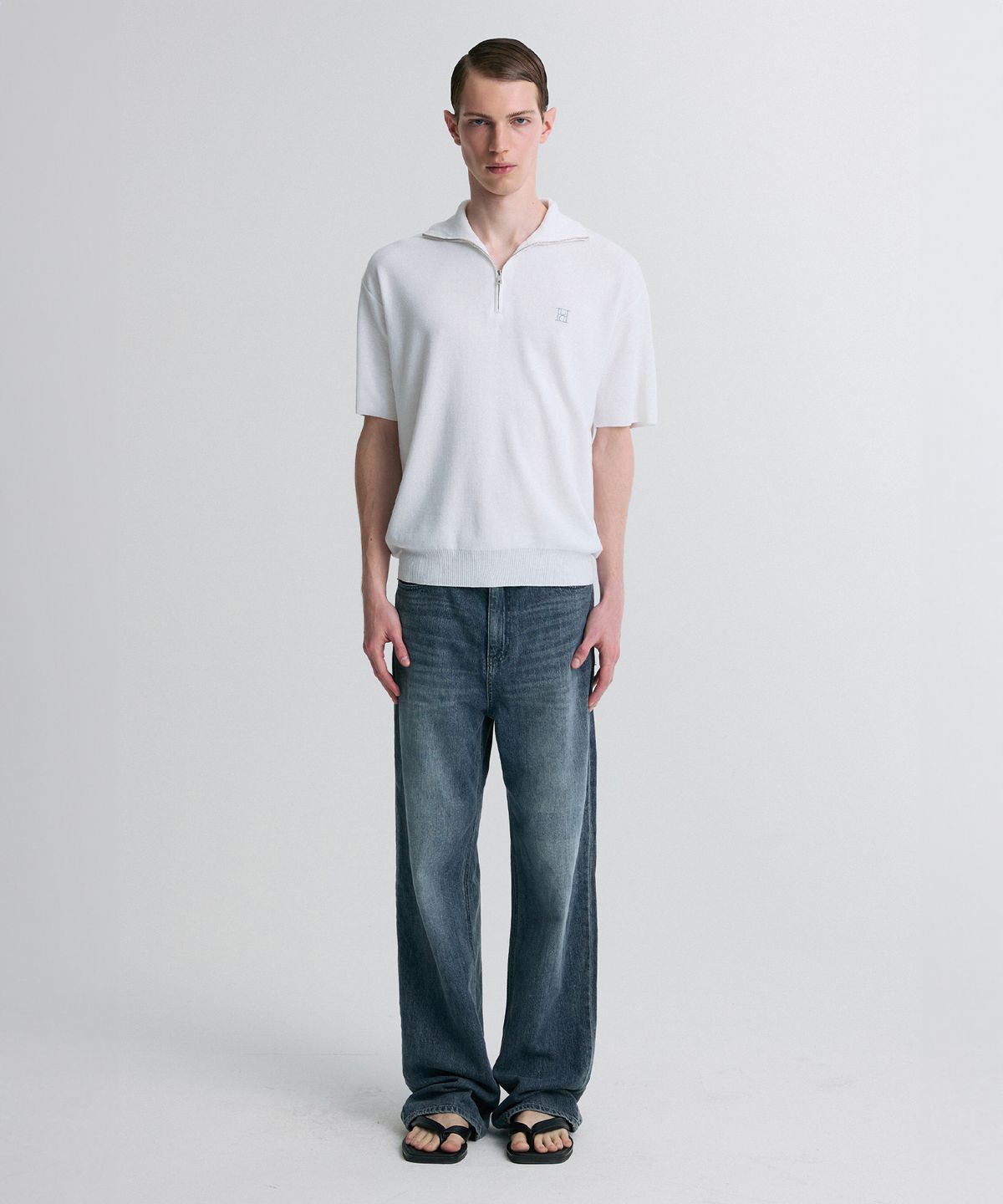 리이 맨(RERHEE MEN) QUARTER-ZIP KNIT POLO SHIRT WHITE