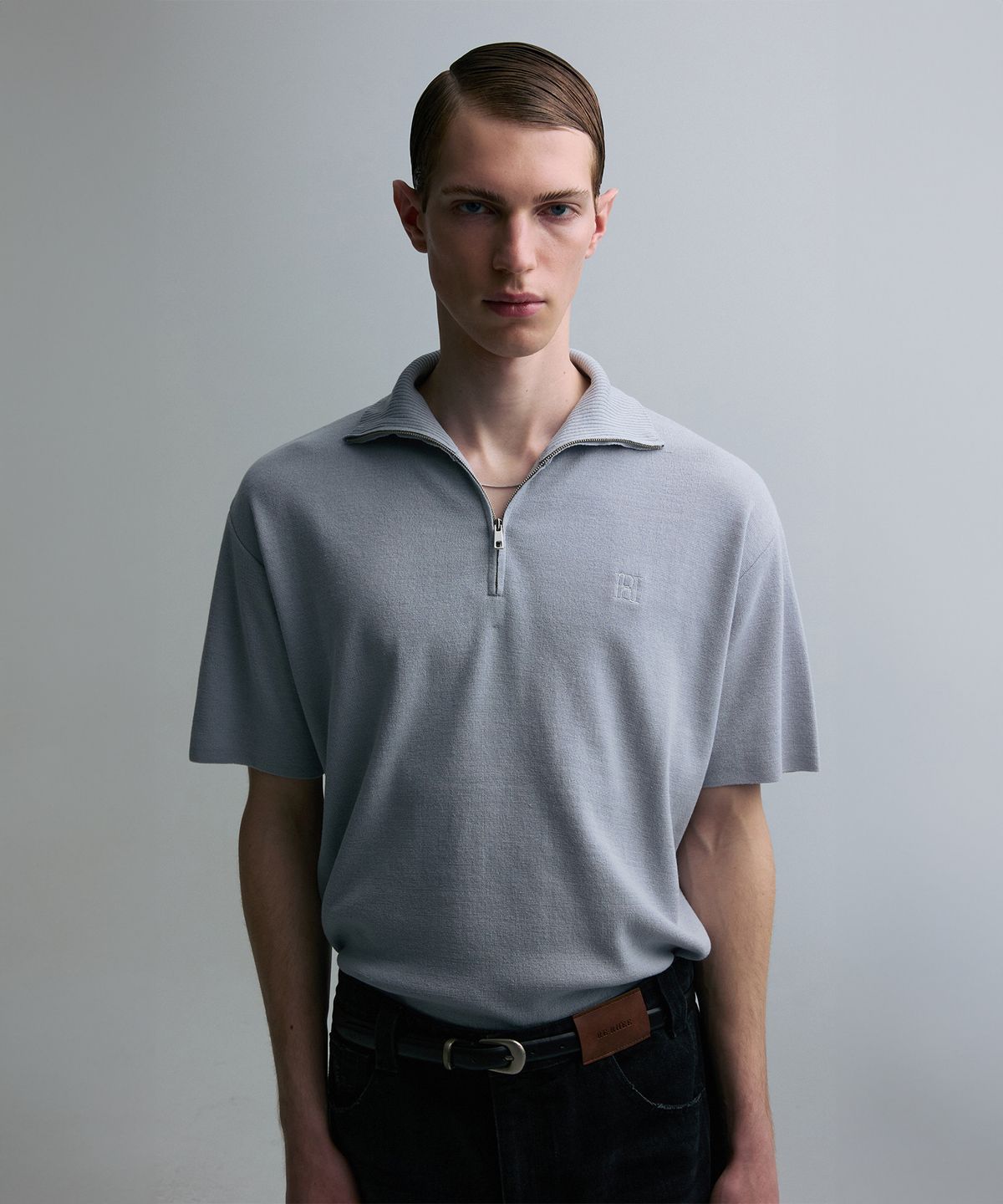 리이 맨(RERHEE MEN) QUARTER-ZIP KNIT POLO SHIRT GRAY