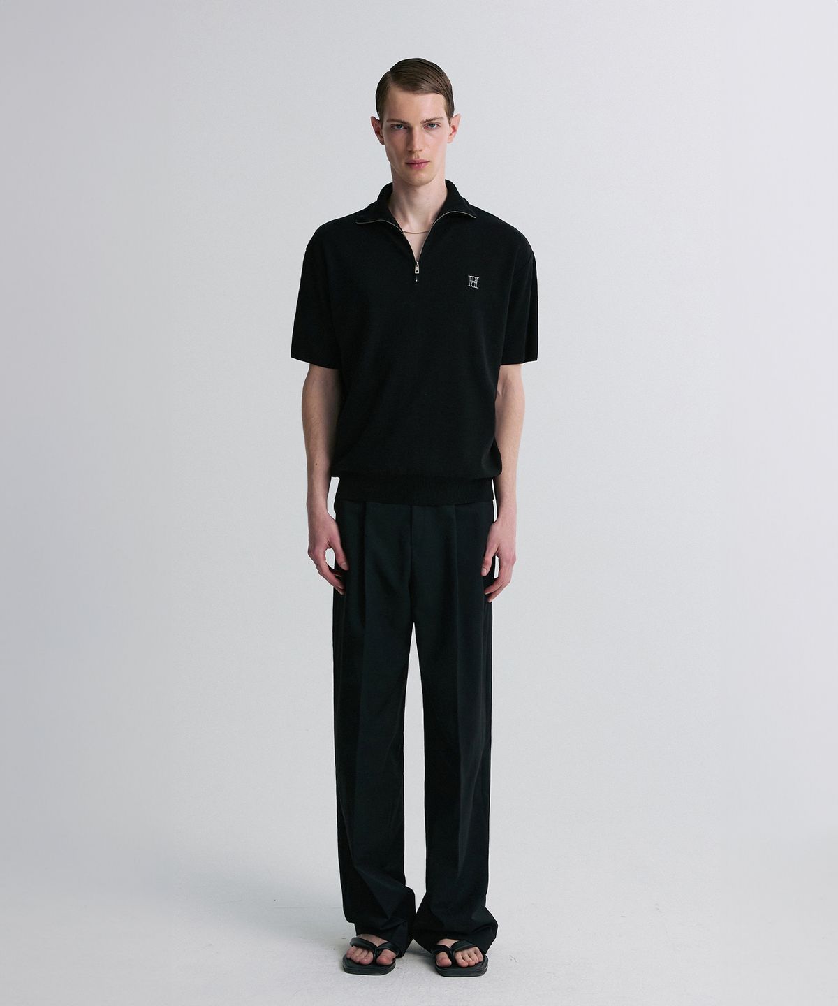 리이 맨(RERHEE MEN) QUARTER-ZIP KNIT POLO SHIRT BLACK