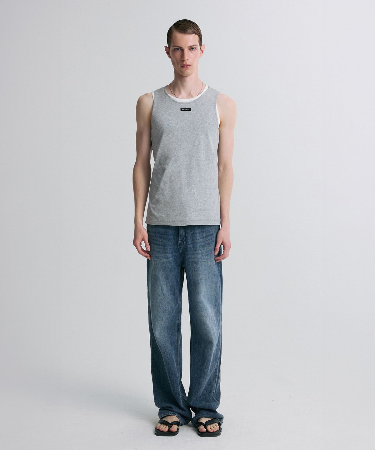 리이 맨(RERHEE MEN) LOGO SLEEVELESS TOP MELANGE GRAY