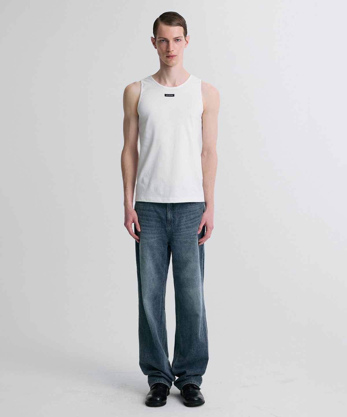 리이 맨(RERHEE MEN) LOGO SLEEVELESS TOP WHITE