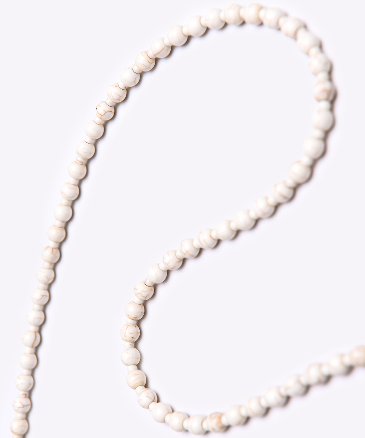 퀘스트앤게스트(QUEST&GUEST) Beaded Chain (White Howlite)