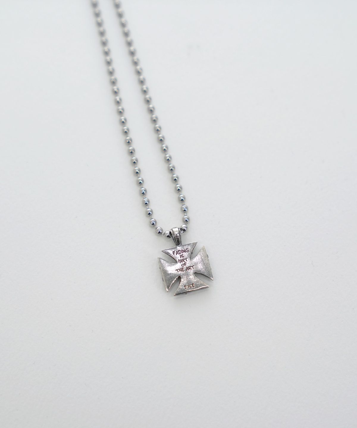 이티씨이(ETCE) FADED CROSS PENDANT (SILVER)