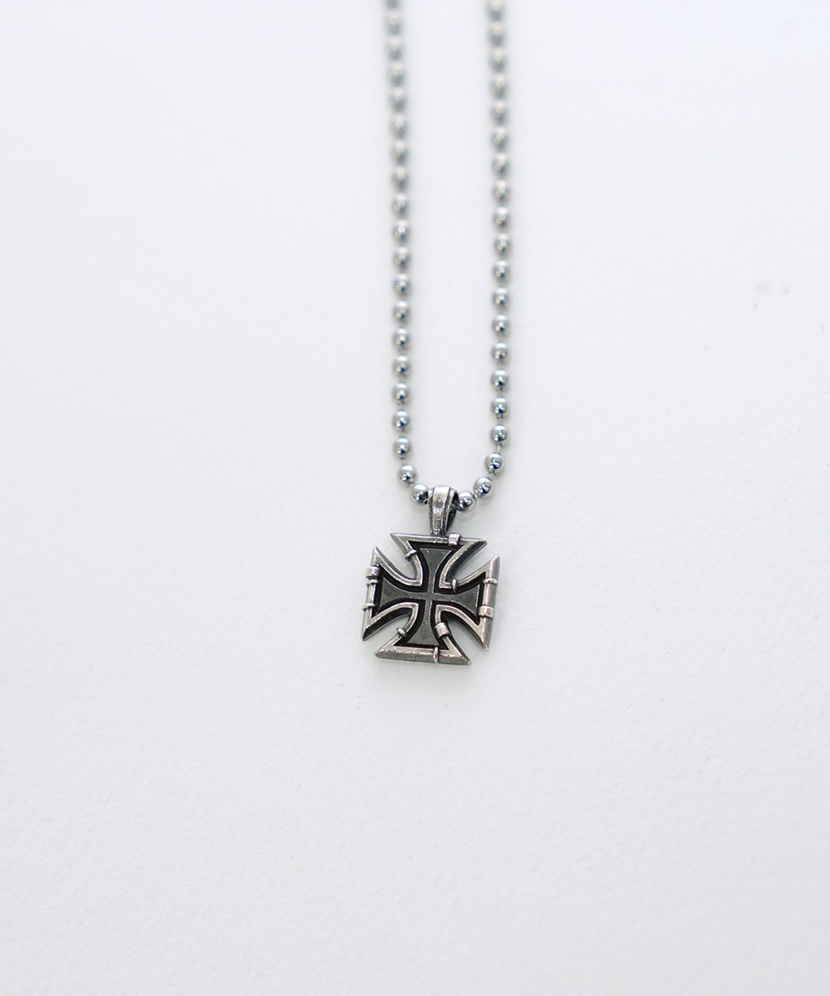 이티씨이(ETCE) FADED CROSS PENDANT (SILVER)