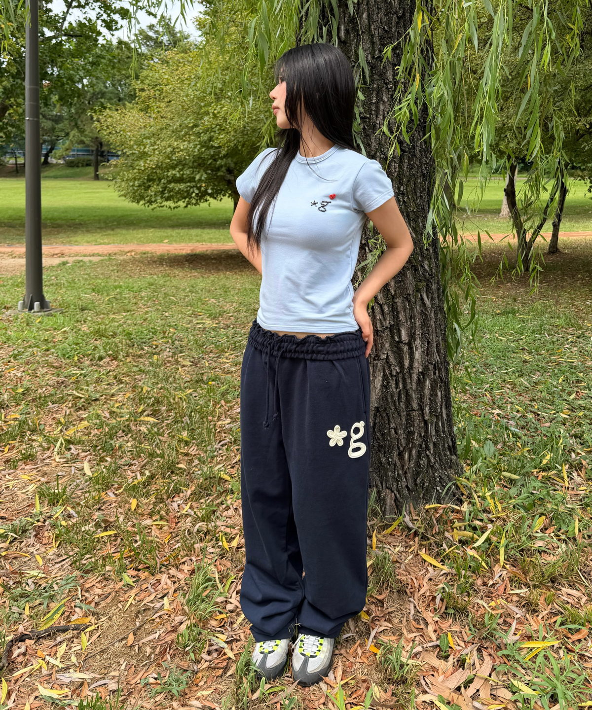 글런든(GRUNDEN) BEADED LOGO T-SHIRT (SKY BLUE)_G26BWJTS01