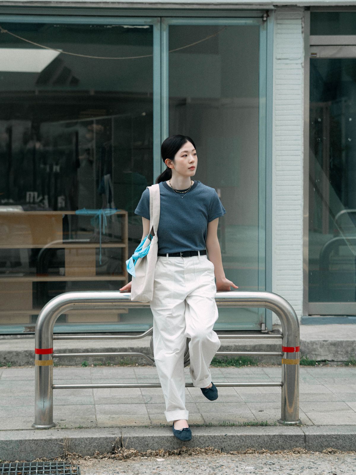해브해드(HAVEHAD) 클래식 스트라이프 티셔츠 (차콜)