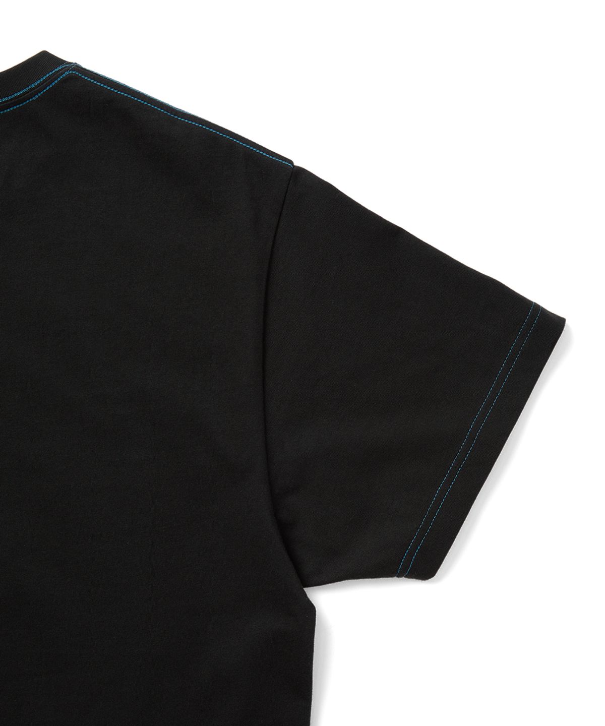 예스아이씨(YESEYESEE) Contrast Stitch Chain Logo Tee Black