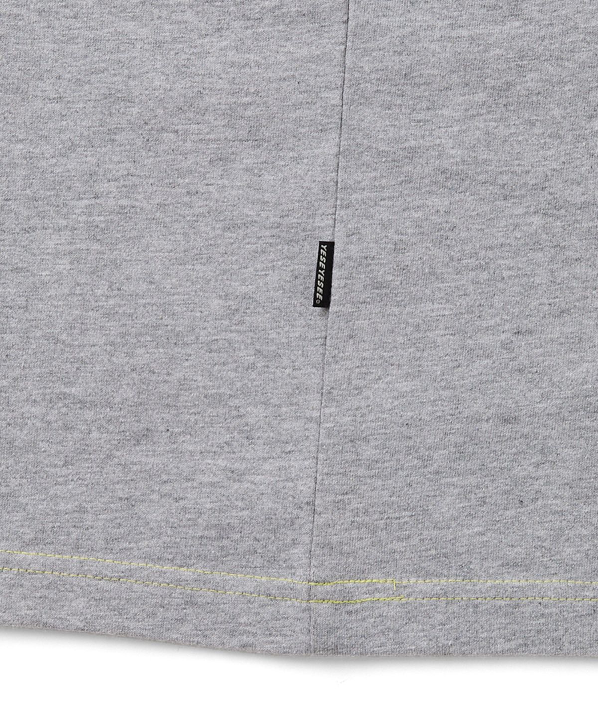 예스아이씨(YESEYESEE) Contrast Stitch Chain Logo Tee Grey