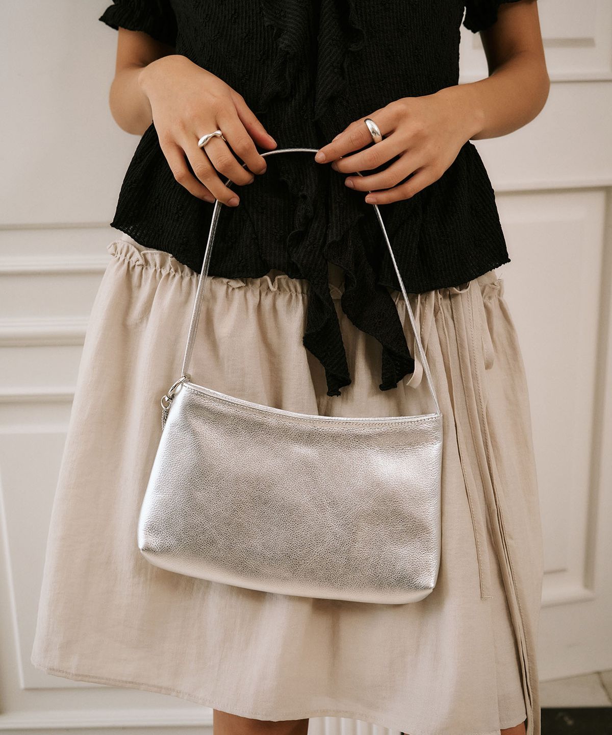 아우로(OURO) BOW LEATHER BAG [ SILVER ]