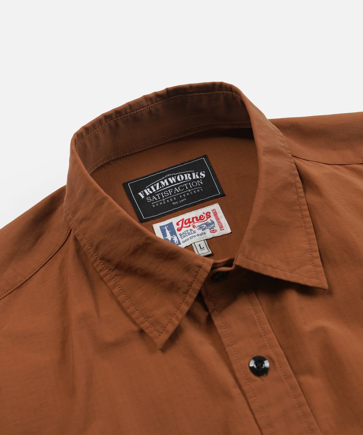 프리즘웍스(FRIZMWORKS) ZANES BAIT & TACKLE HALF FISHING SHIRT _ BRICK