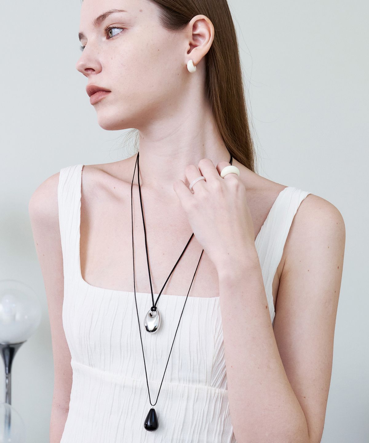 티오유(TOU) AT012 BLACK STRING NECKLACE