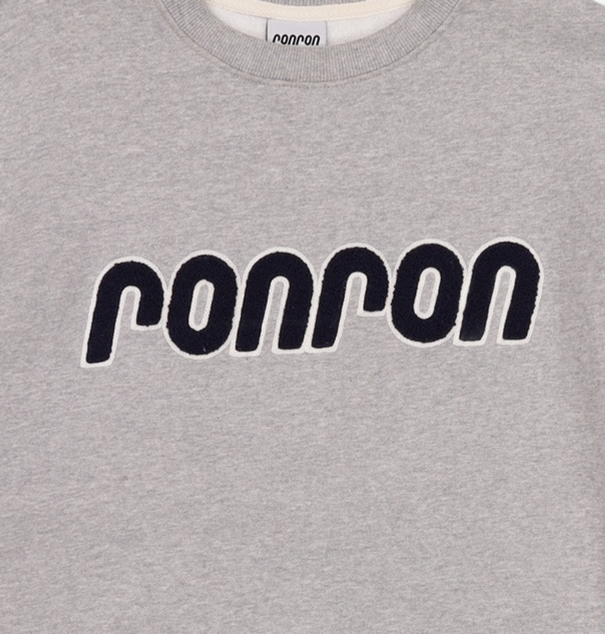 론론(RONRON) 맨투맨/스웨트셔츠