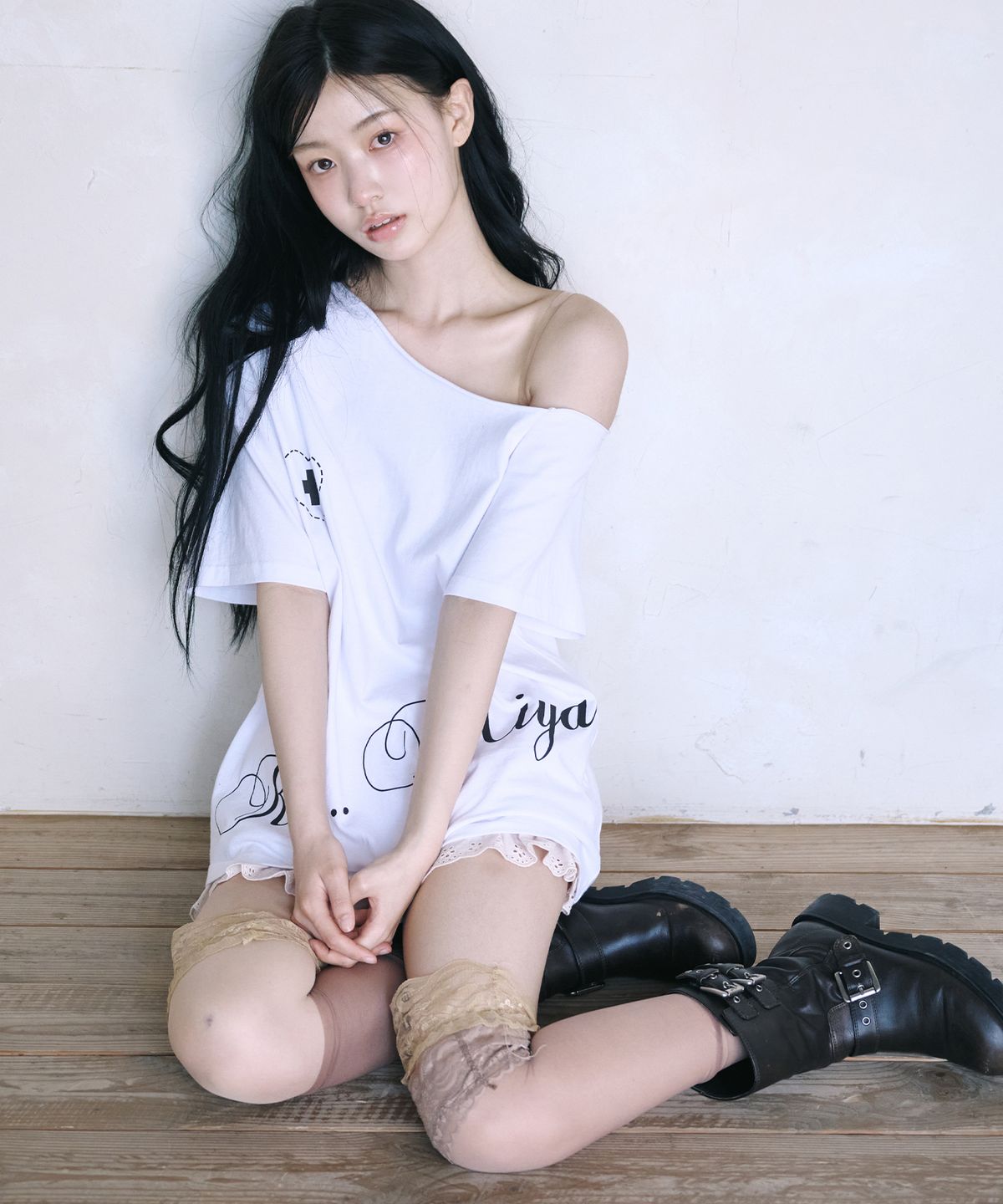 레이즈미야(REISE MIYA) 하트 컷오프 티셔츠 [WHITE]