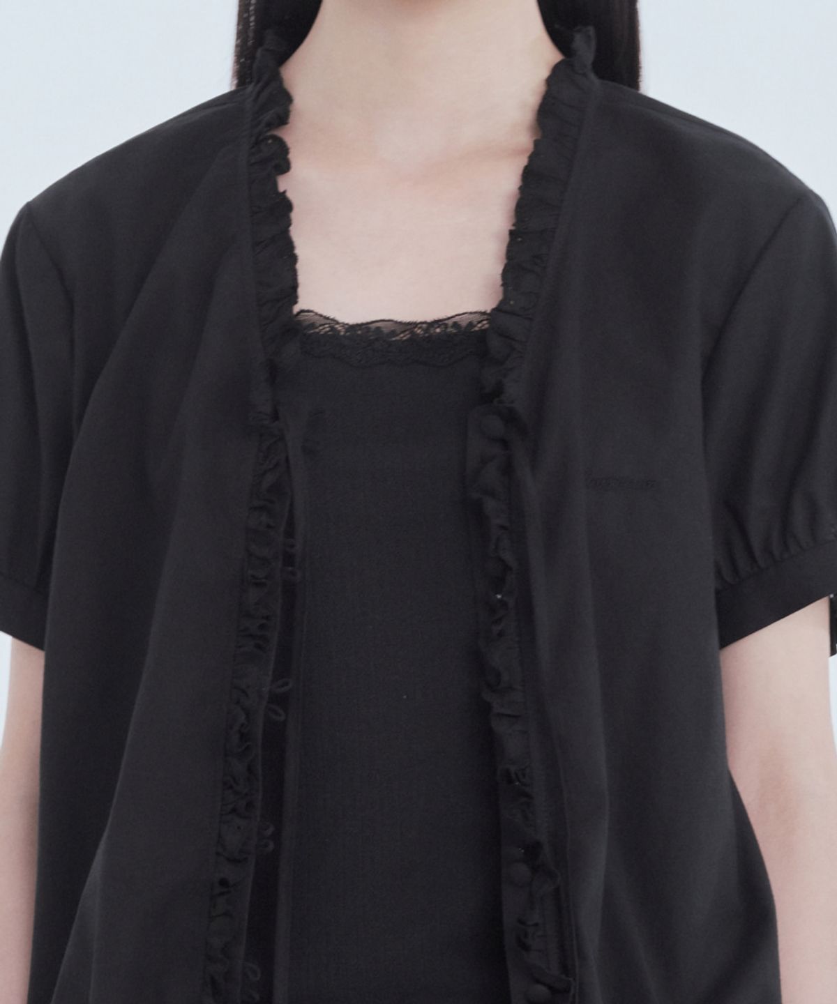 마우솔레움(MAU SOLEUM) Ruffle Cotton Summer Blouse - Black
