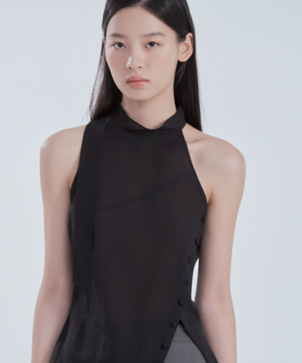 마우솔레움(MAU SOLEUM) Asymmetric Scarf Halter Neck Blouse - Black