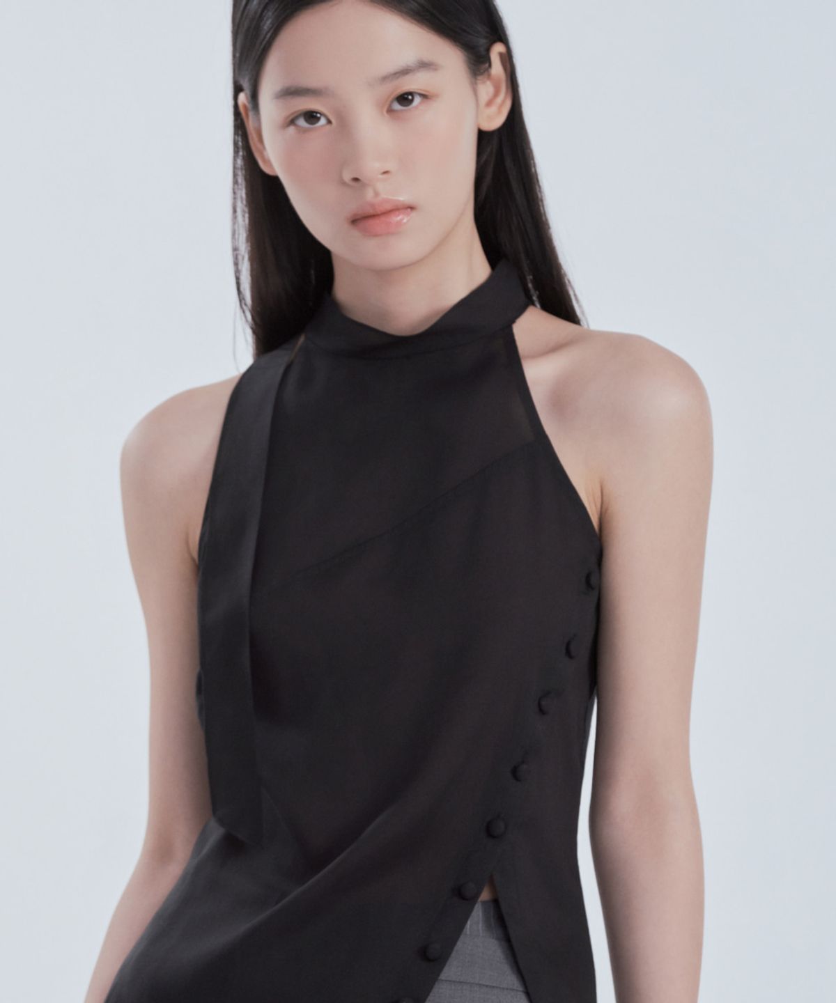 마우솔레움(MAU SOLEUM) Asymmetric Scarf Halter Neck Blouse - Black
