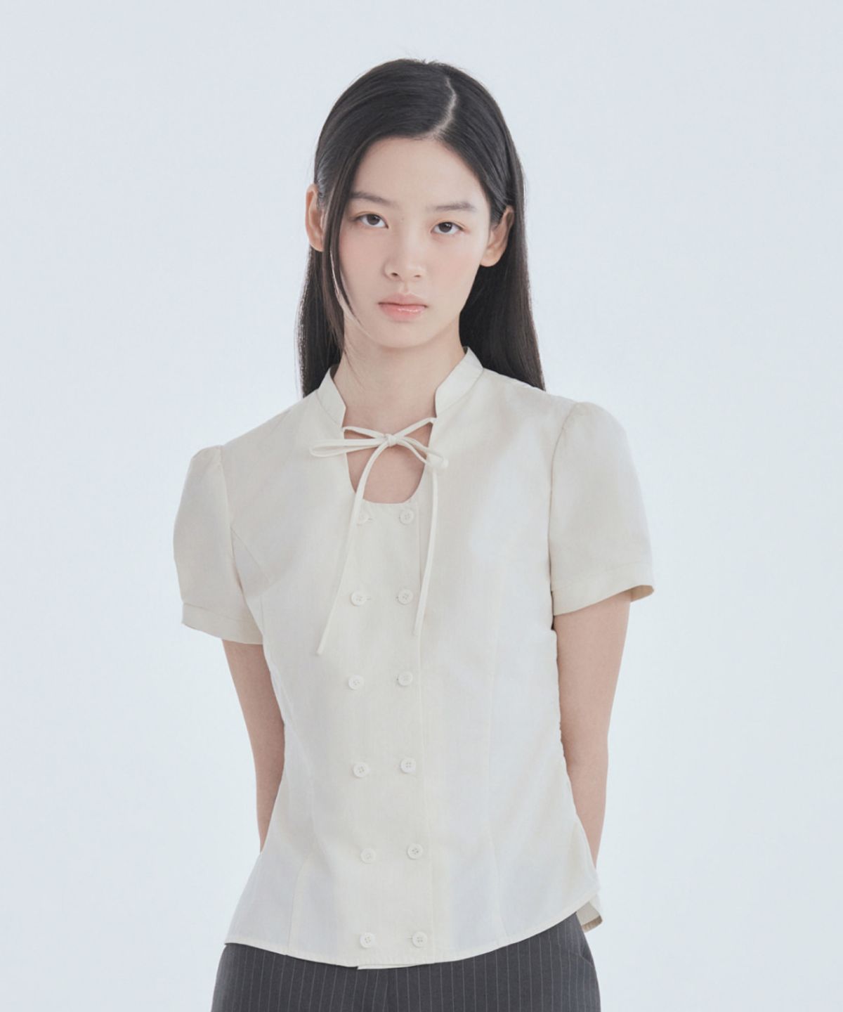 마우솔레움(MAU SOLEUM) String Tie Double Button Blouse - Cream