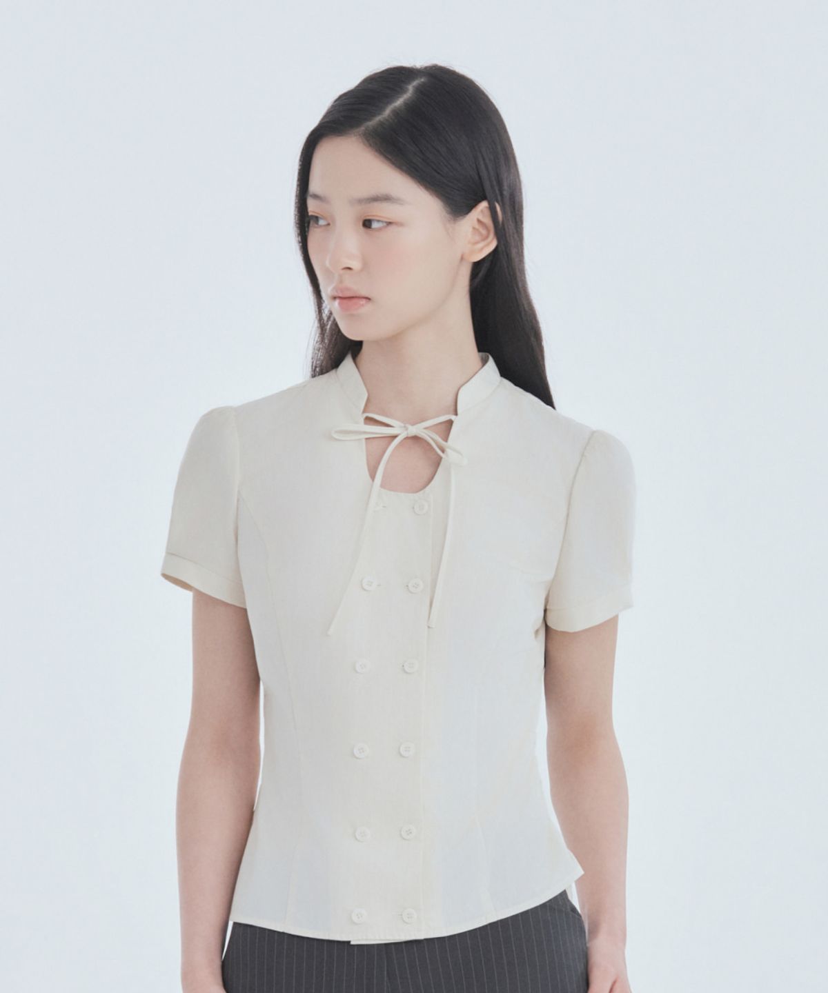 마우솔레움(MAU SOLEUM) String Tie Double Button Blouse - Cream