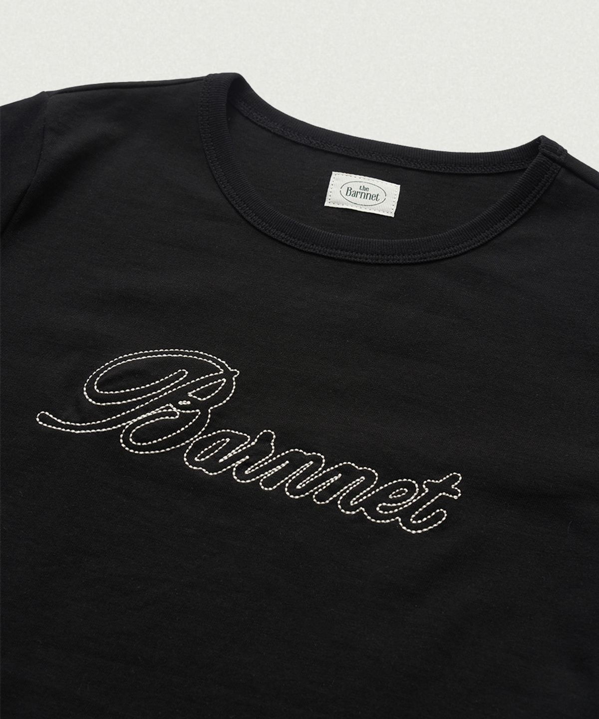 더바넷(THEBARNNET) Diana Chain Stitch Logo T-Shirt_Black