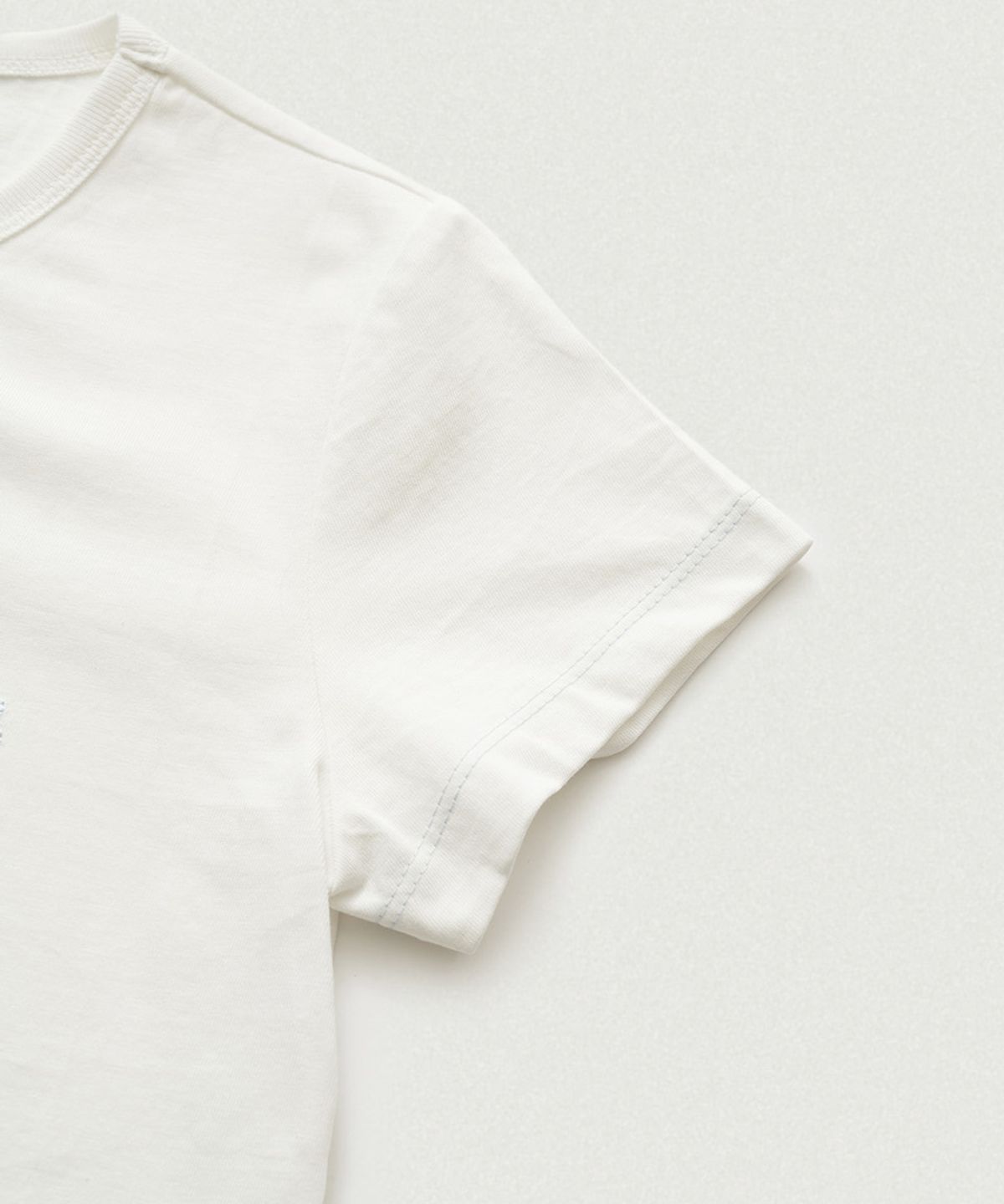 더바넷(THEBARNNET) Diana Chain Stitch Logo T-Shirt_White