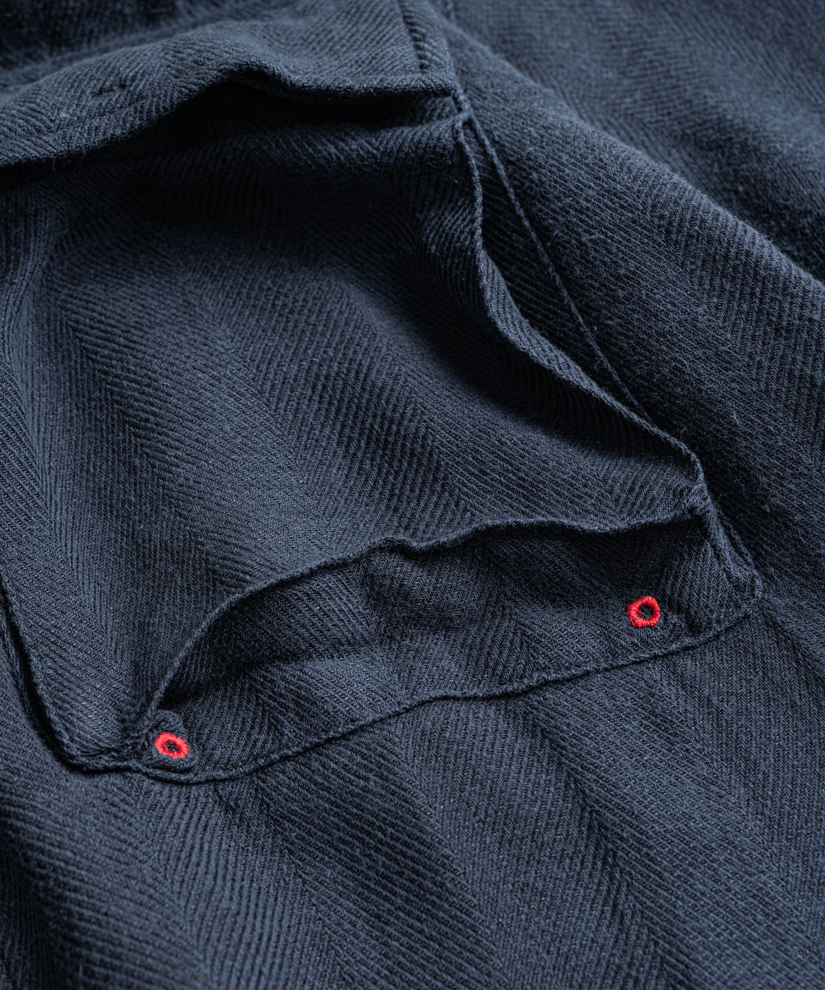 비헤비어(BEHEAVYER) DYED HBT LINEN M43 1/2 SHIRTS navy