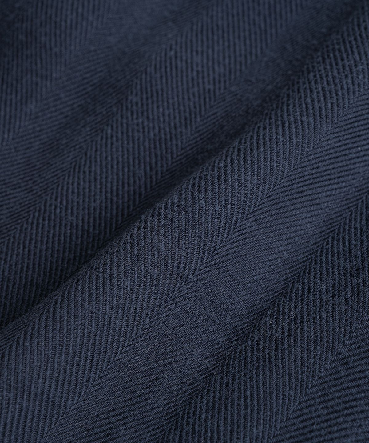 비헤비어(BEHEAVYER) DYED HBT LINEN M43 1/2 SHIRTS navy