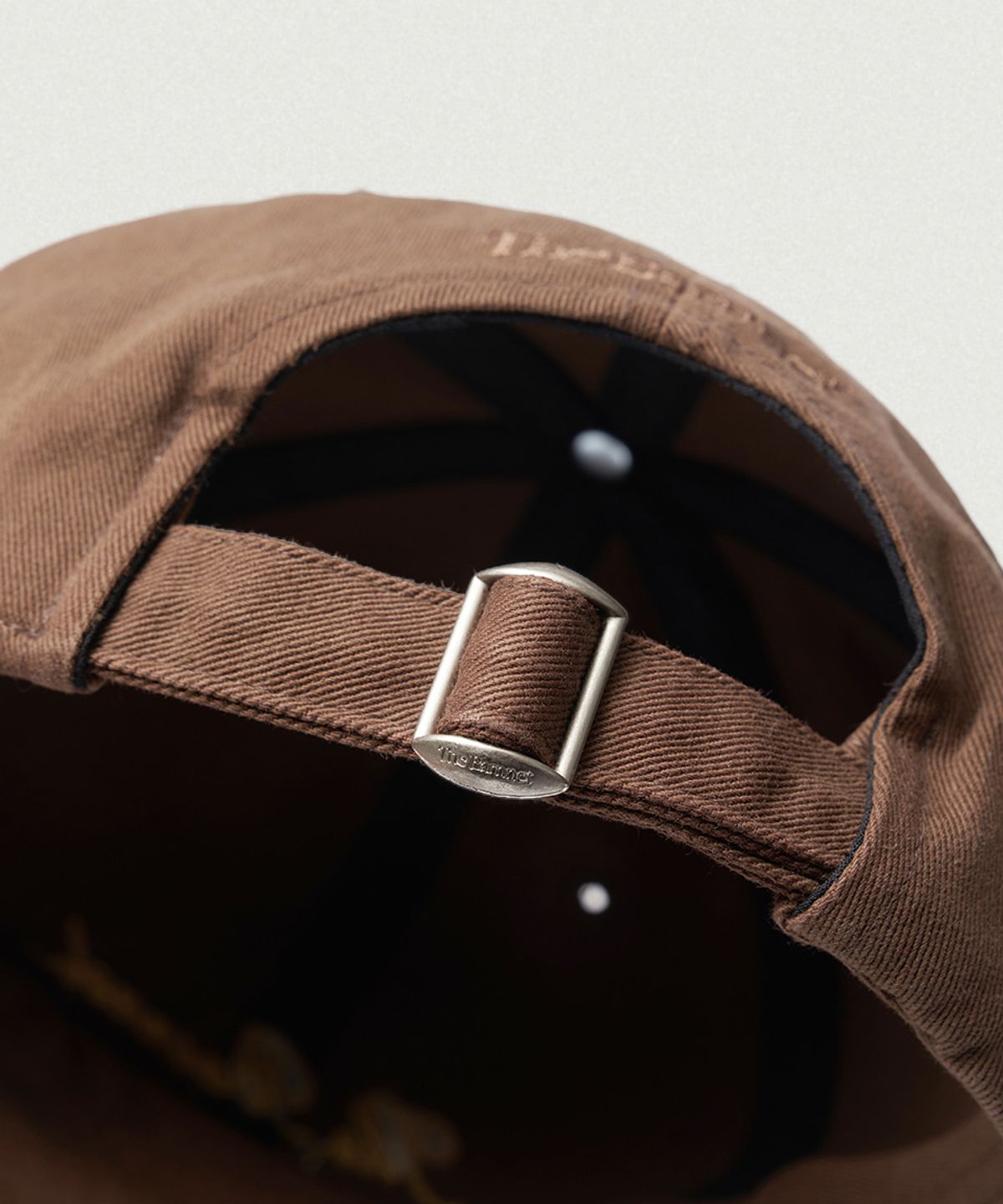 더바넷(THEBARNNET) Letter Logo Ball Cap_Brown