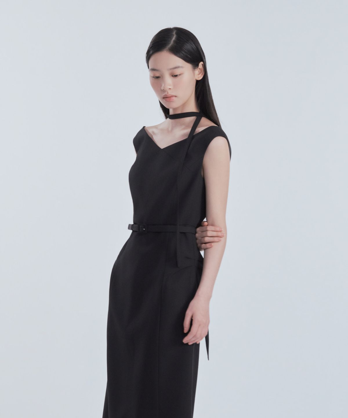 마우솔레움(MAU SOLEUM) Sienna Semi Off-Shoulder Maxi Dress - Black