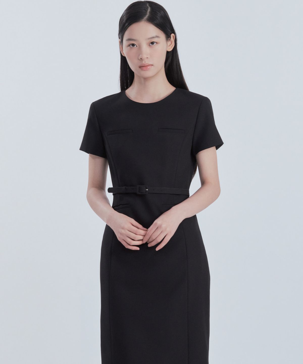 마우솔레움(MAU SOLEUM) Belted Round Neck Long Suit Dress - Black