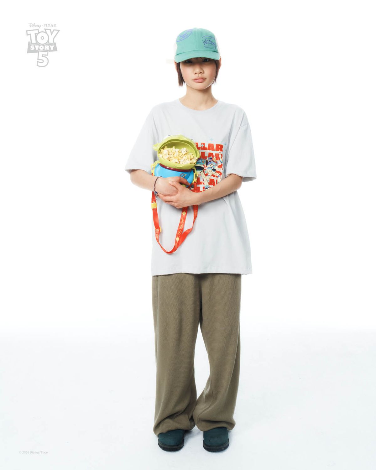 999휴머니티(999HUMANITY) HOWDY SWEAT PANT (KHAKI)