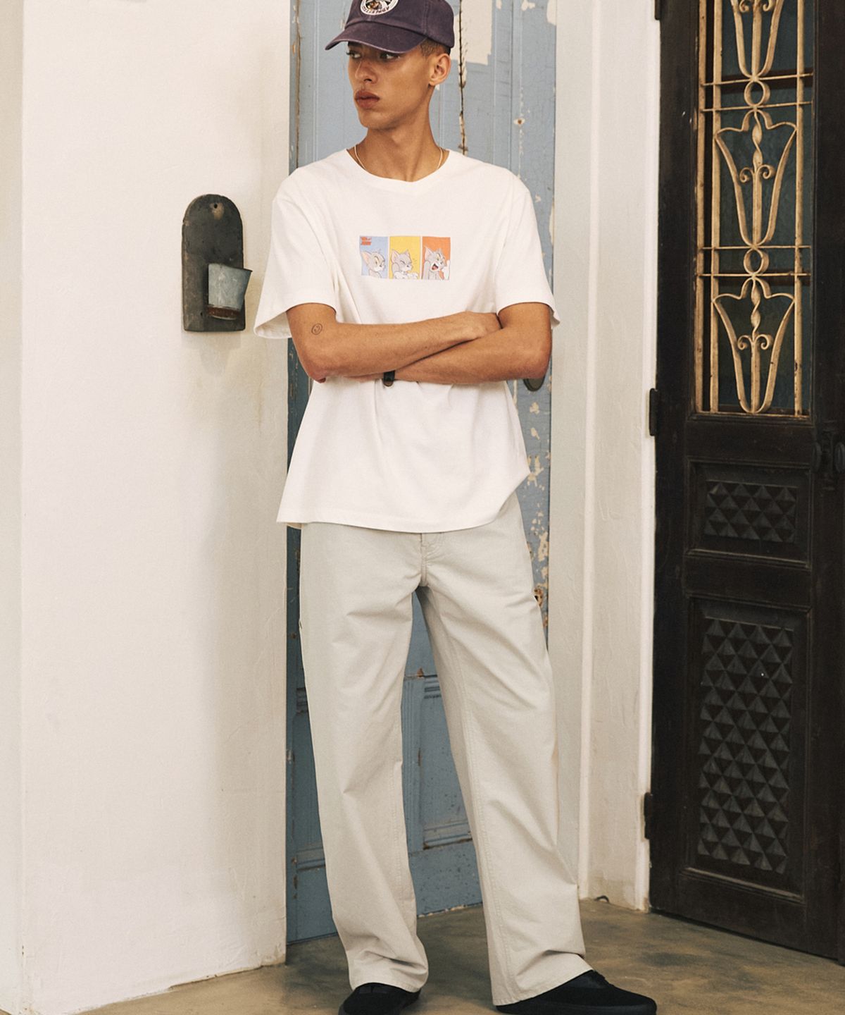 셔터(SHIRTER) TJS THREE TOM T-SHIRT (WHITE)