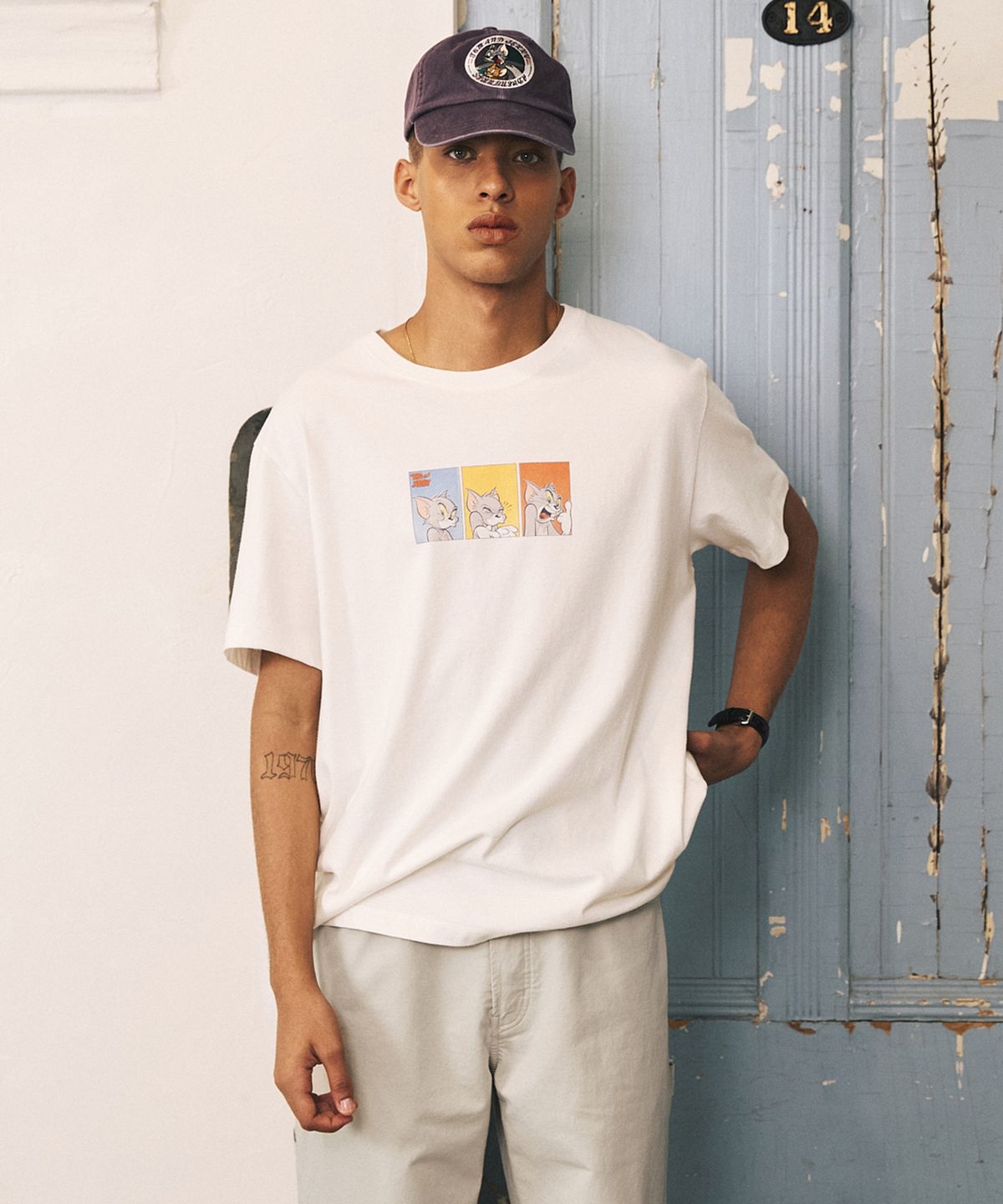 셔터(SHIRTER) TJS THREE TOM T-SHIRT (WHITE)