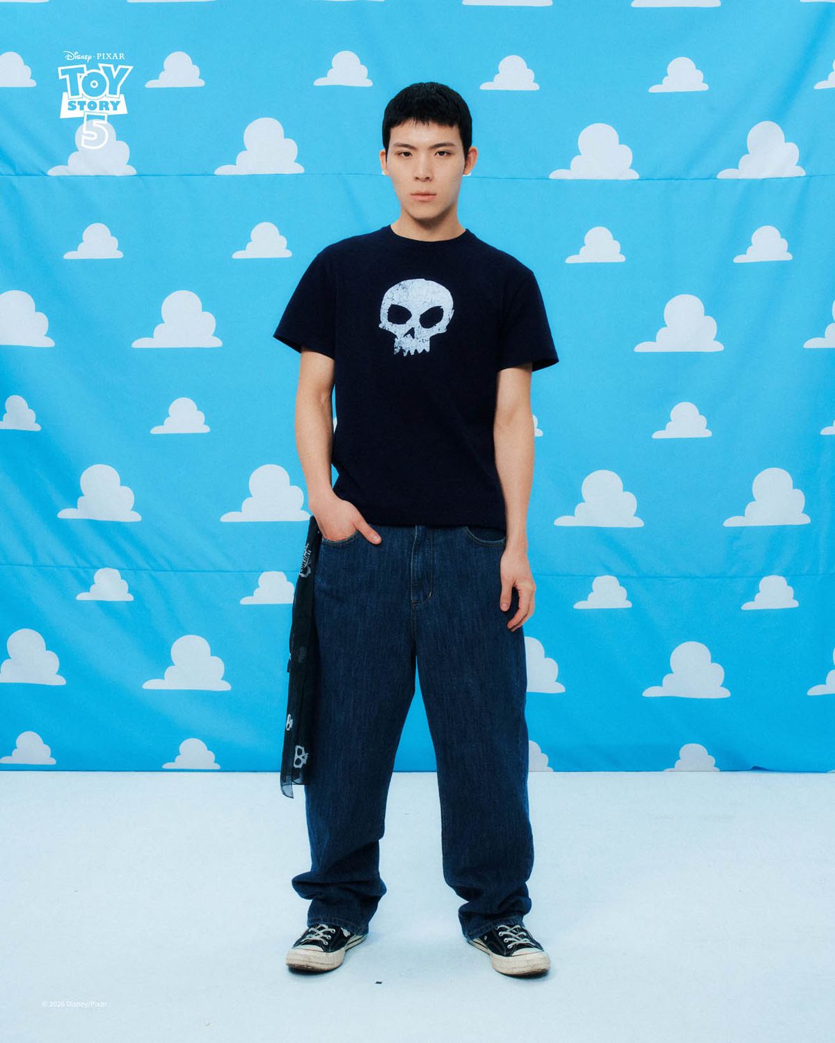 999휴머니티(999HUMANITY) HOWDY CURVED DENIM PANT (MEDIUM BLUE)