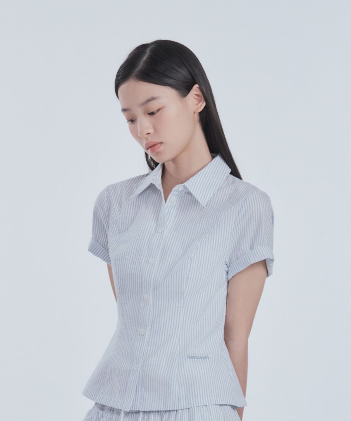 마우솔레움(MAU SOLEUM) Half-Sleeve Tailored Shirt - Blue Stripe