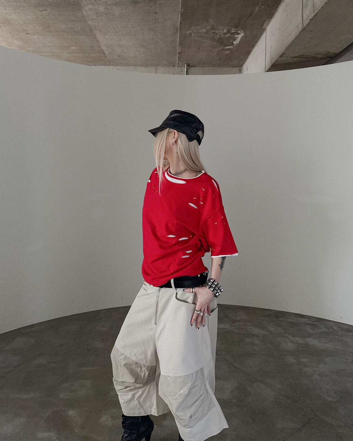 로어링라드(ROARINGRAD) W.더블 레이어드 데미지 티셔츠 블랙
